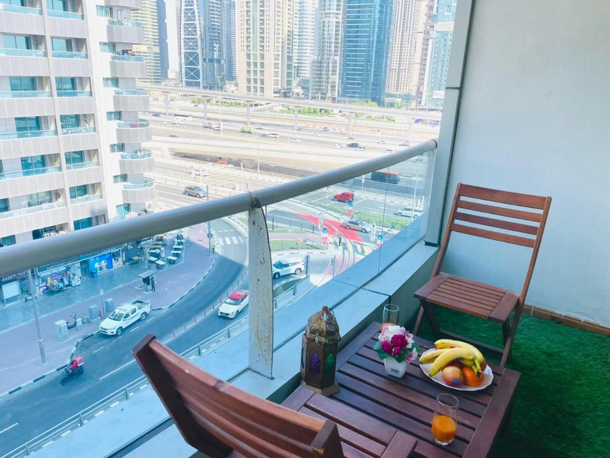 Diamond Crown - Studio Holiday Apartment In Dubai Marina Exterior photo